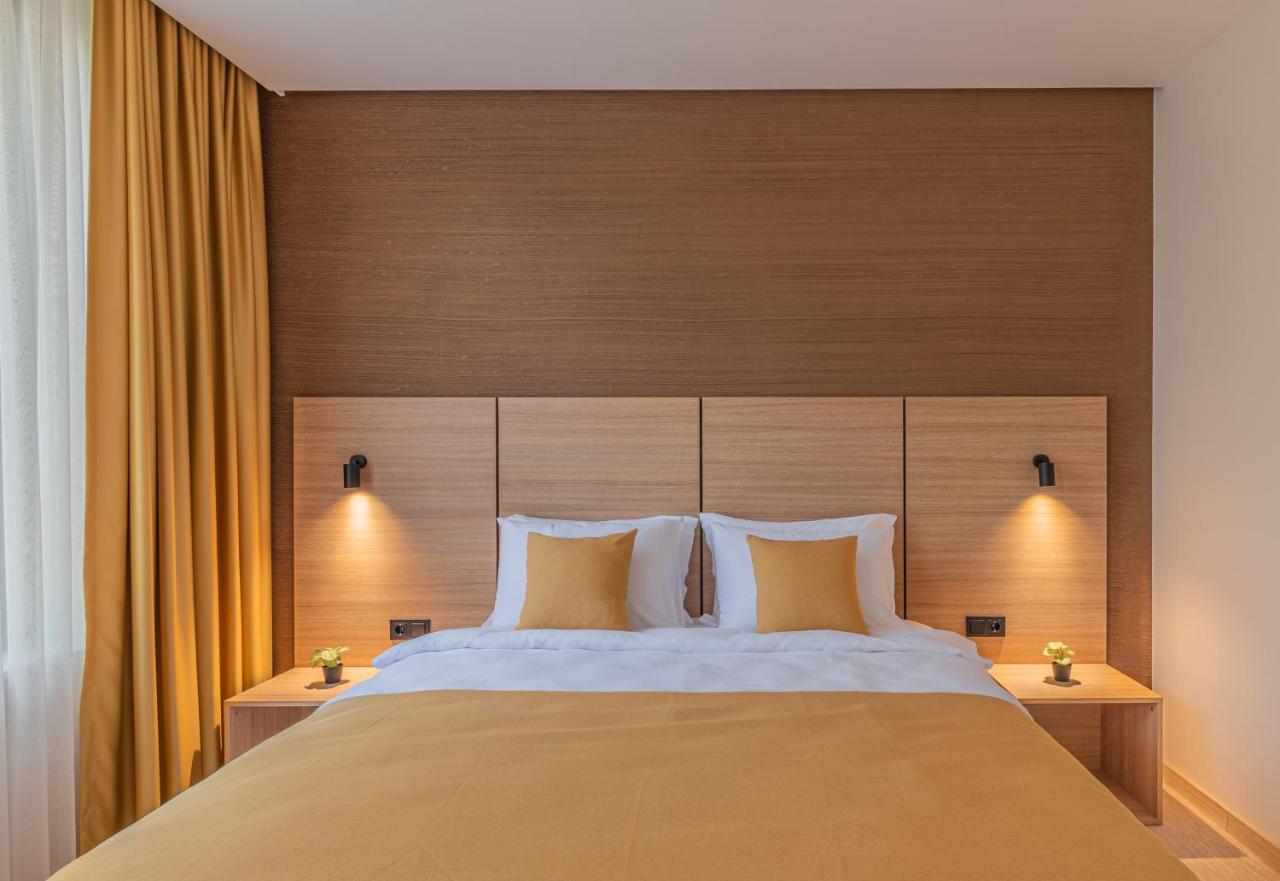 Hotel Osetia Garden Momcsilgrad Kültér fotó